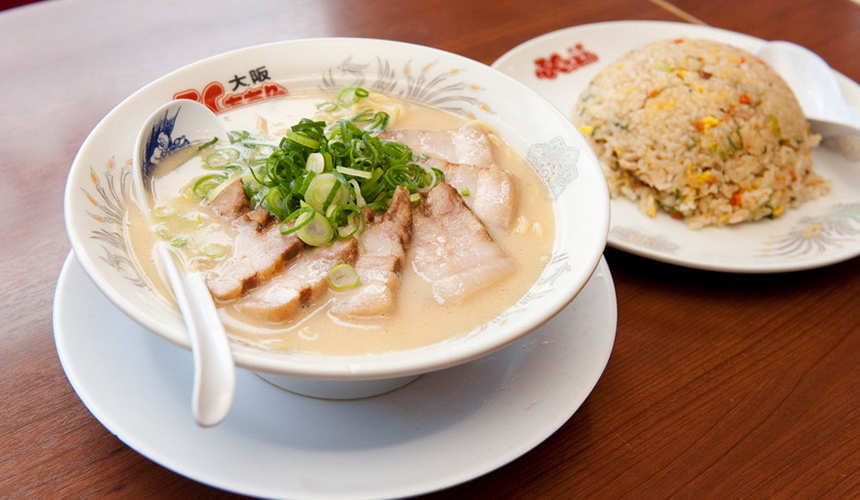 ラーメン店のキッチンスタッフ 0