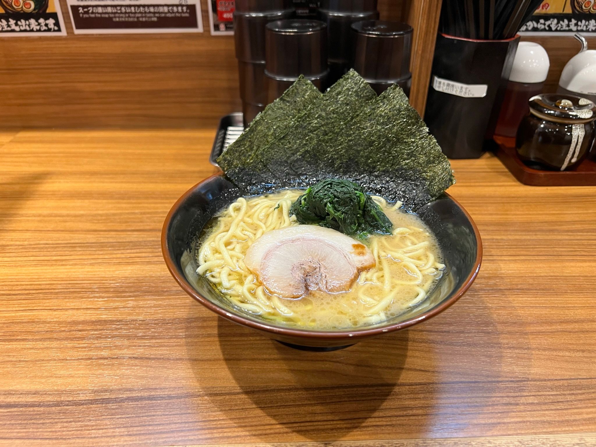 ラーメン店のキッチン・ホールスタッフ 0