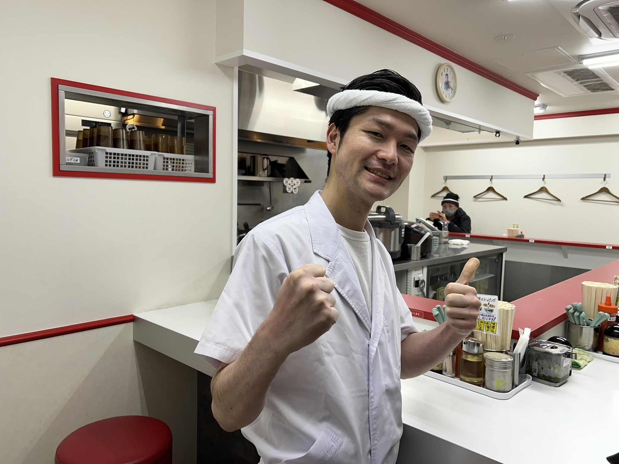 ラーメン店のキッチン・ホールスタッフ 0