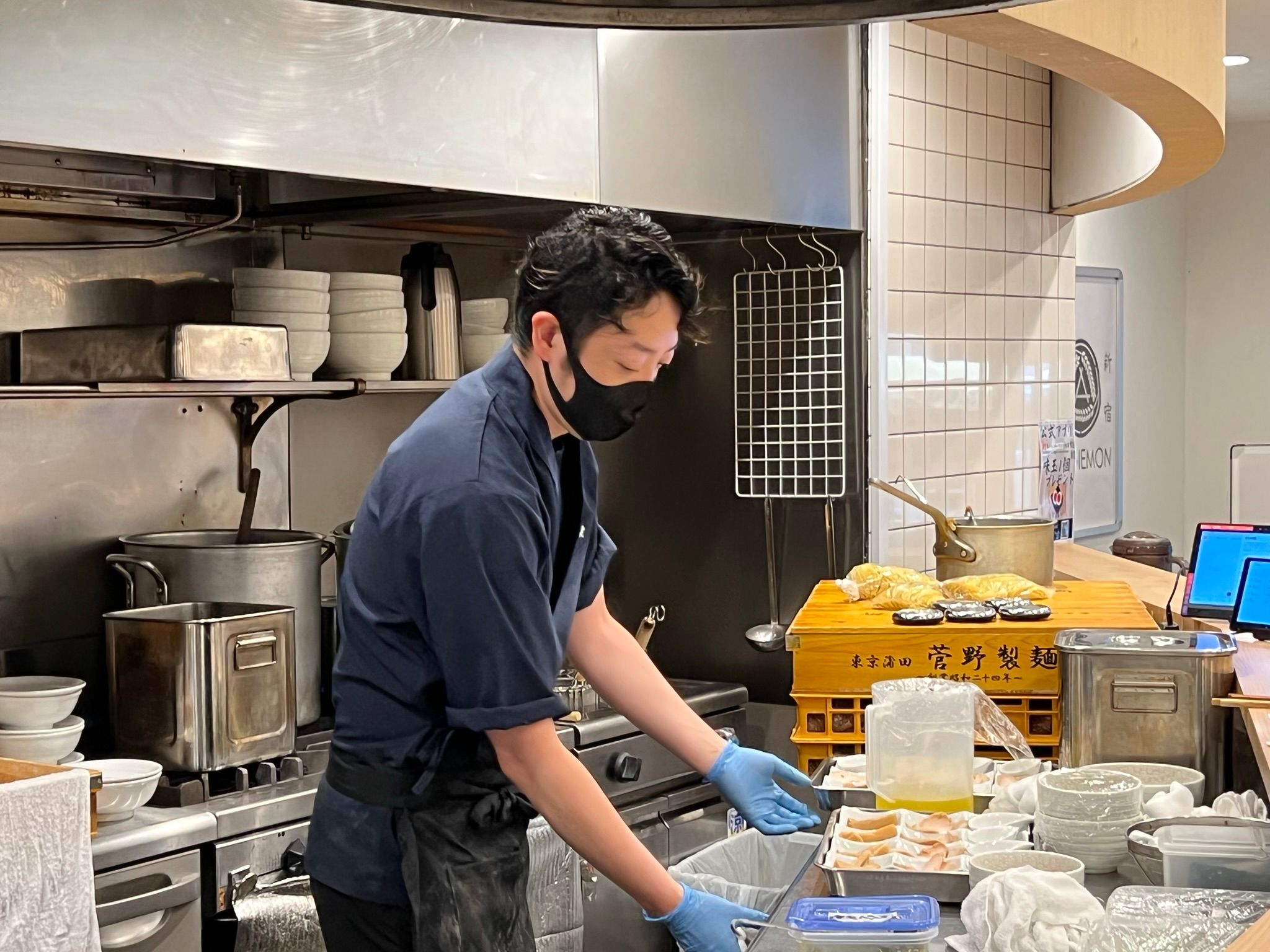 つけ麺店の正社員スタッフ 0