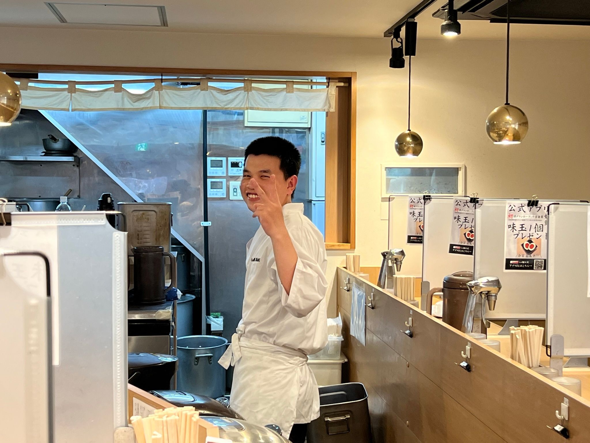 醤油ラーメン店の店長候補/正社員スタッフ 1