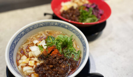 ラーメン店のホールスタッフ 0