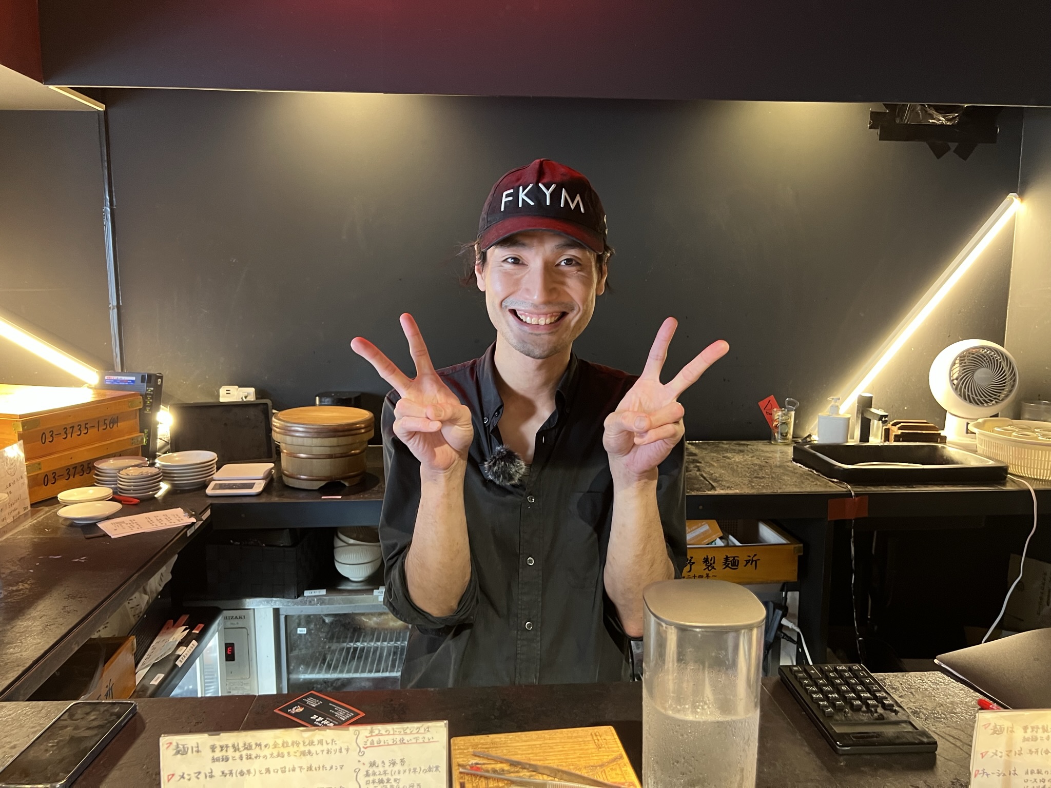 生姜醤油ラーメン店のホール・キッチンスタッフ/正社員