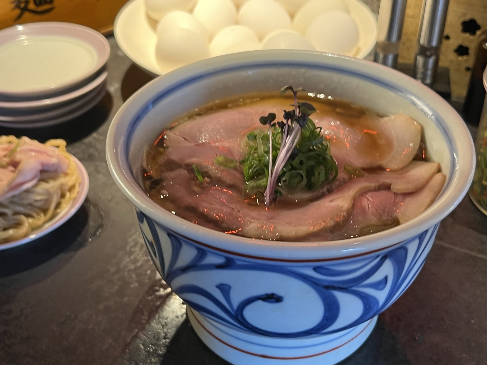 生姜醤油ラーメン店のホール・キッチンスタッフ/正社員 0