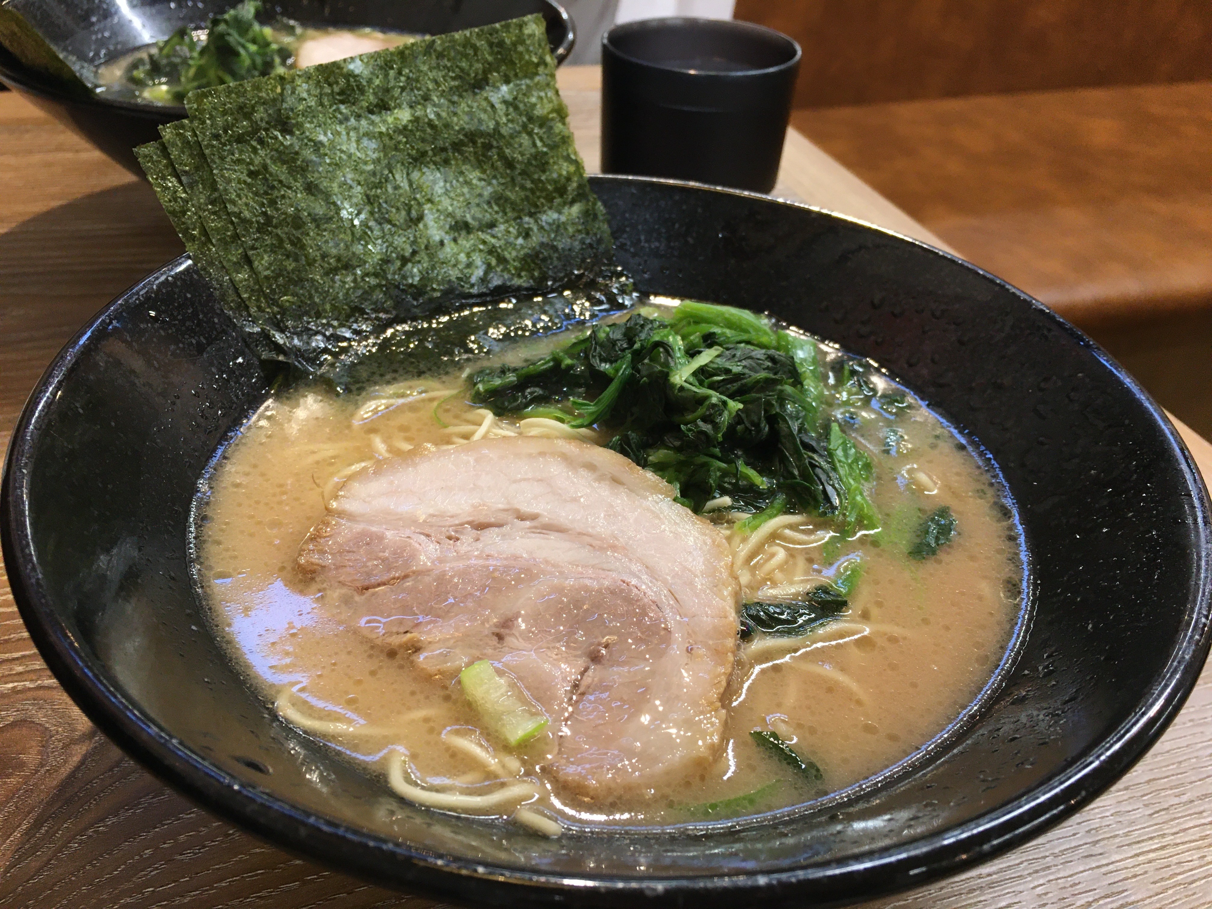 横浜家系ラーメン店のホール・キッチンスタッフ/正社員スタッフ 0