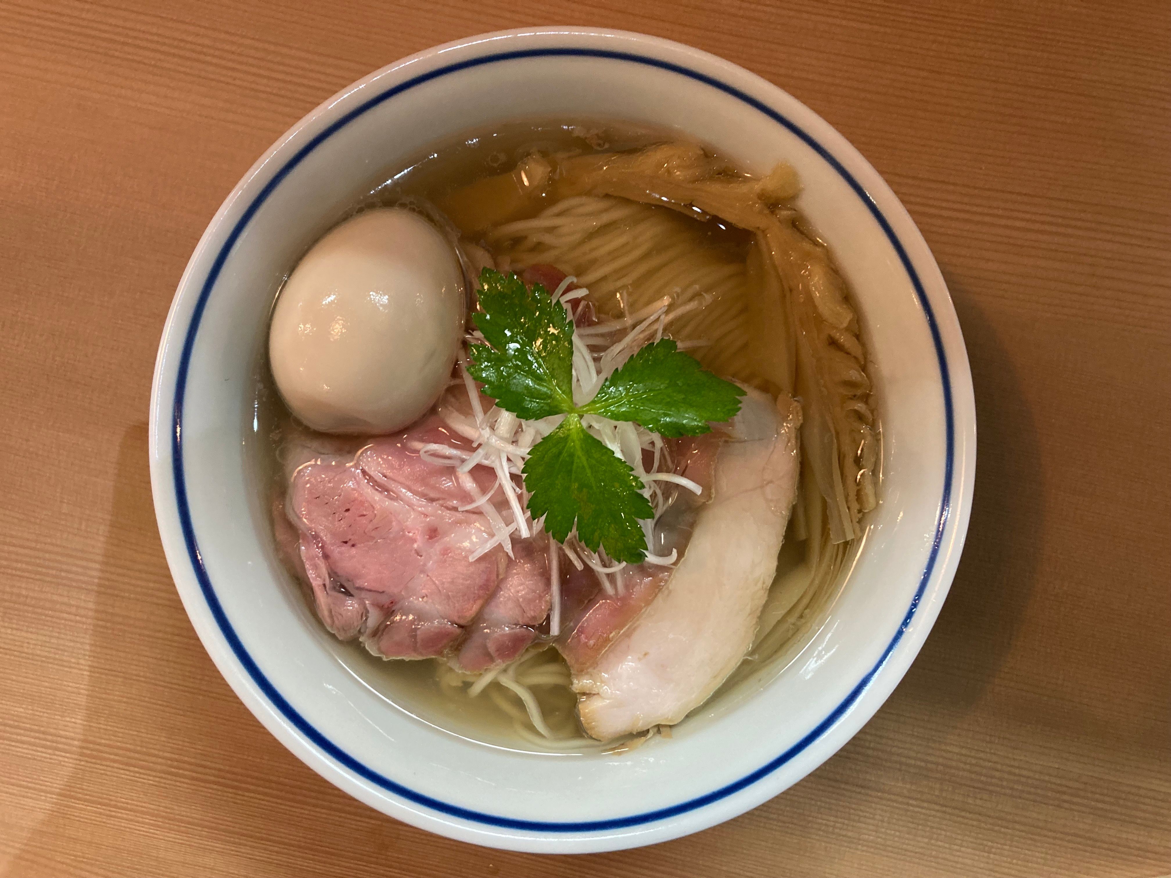 清湯ラーメン店のホール・キッチンスタッフ 0