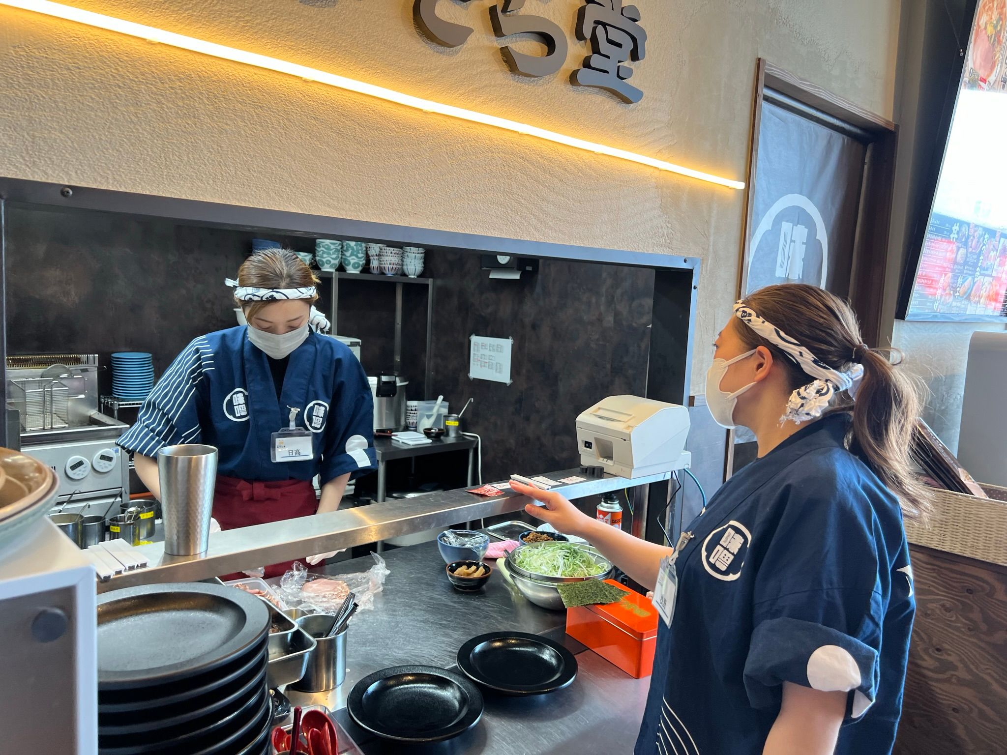 味噌ラーメン店のホール・キッチン/正社員スタッフ 0