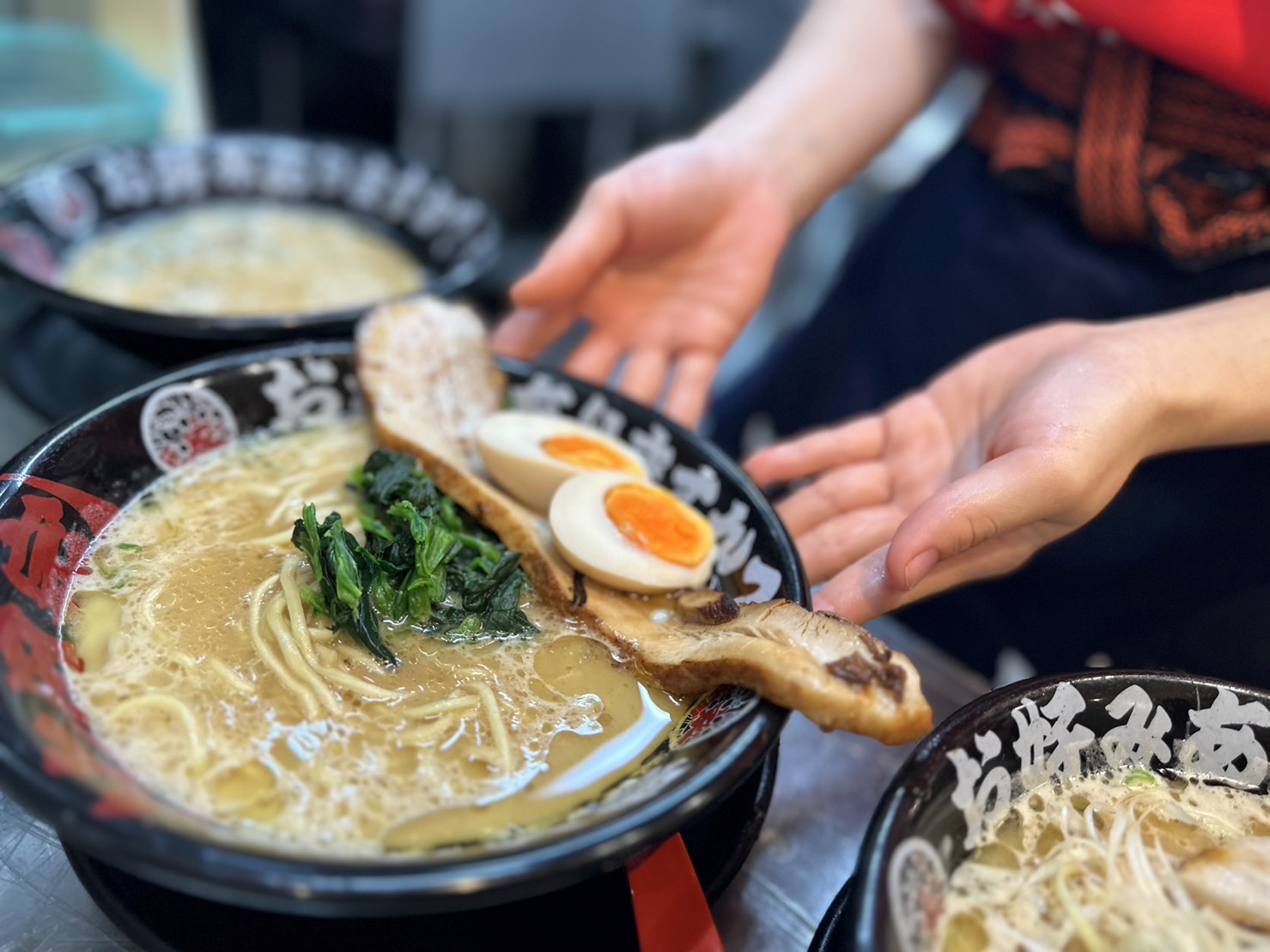 家系ラーメン店のホール・キッチンスタッフ 0