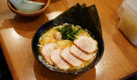 ラーメン店のキッチン・ホールスタッフ 0