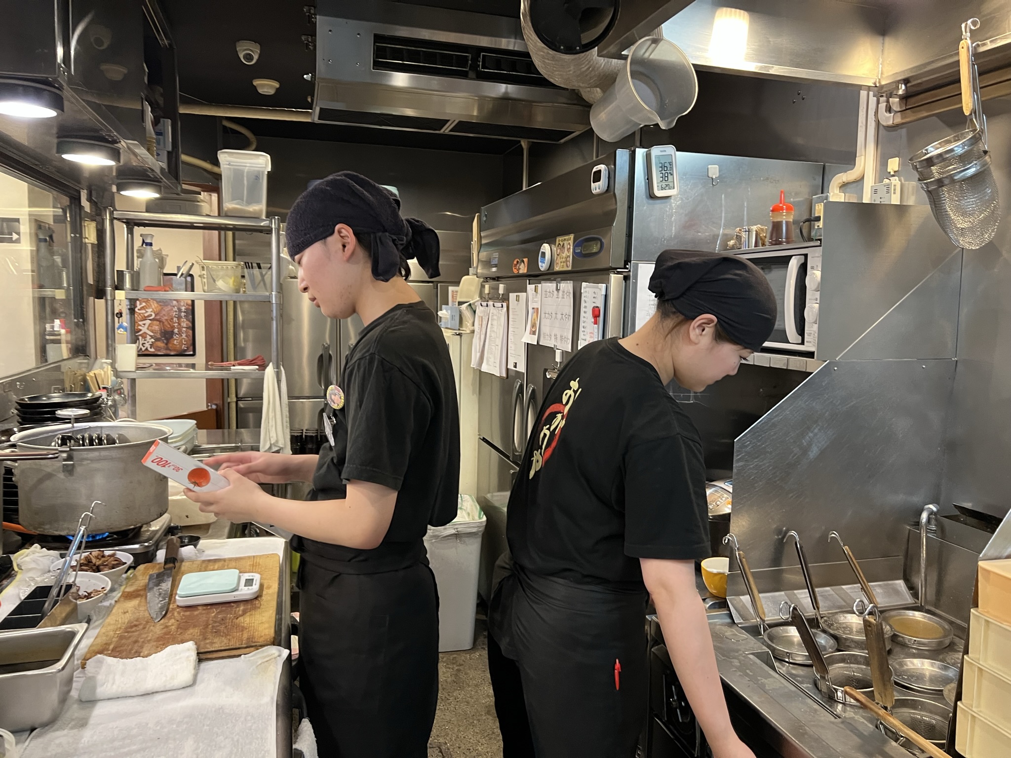 ラーメン店のホール・キッチンスタッフ 0