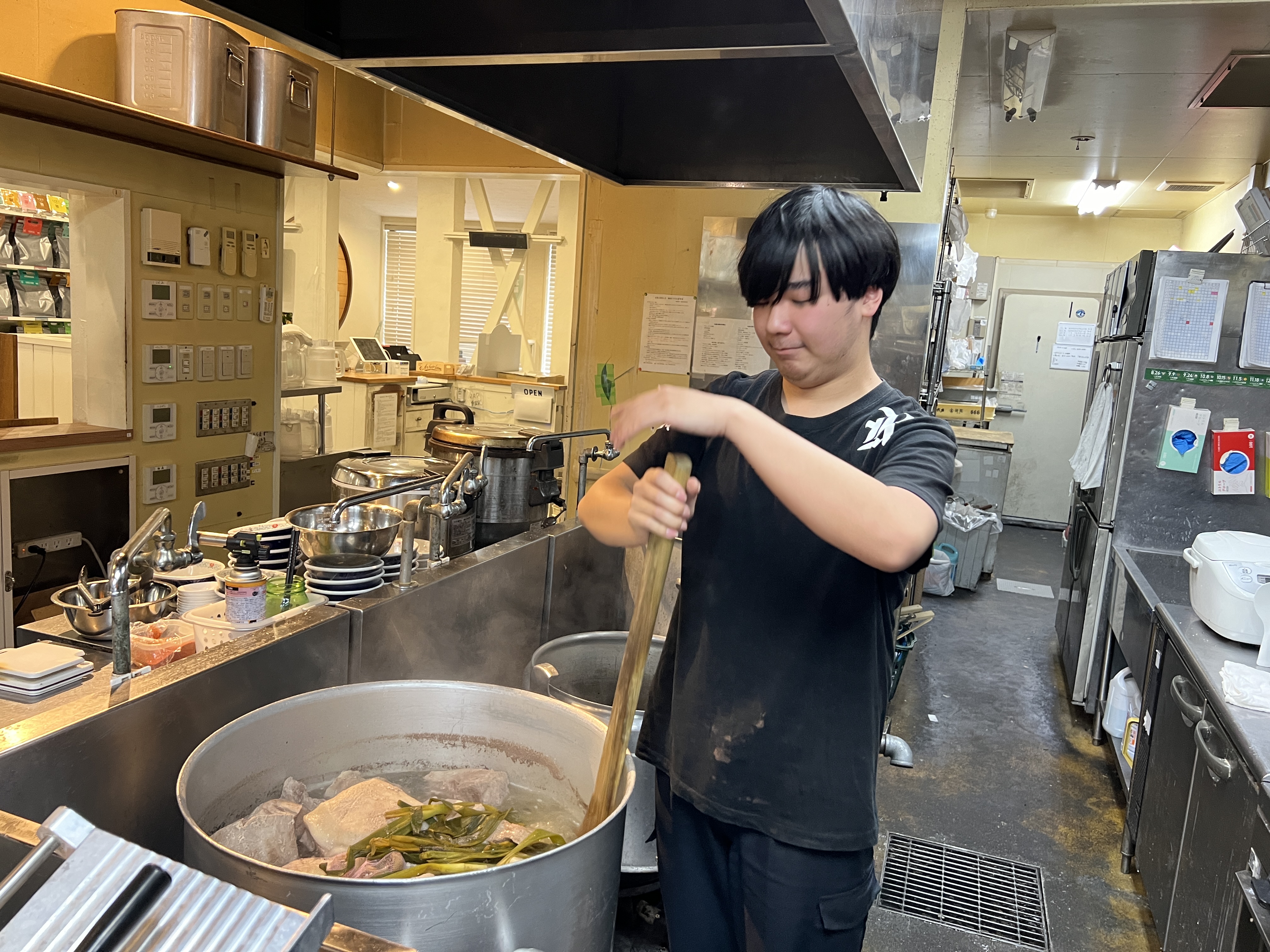 ラーメン店のホール・キッチンスタッフ 1