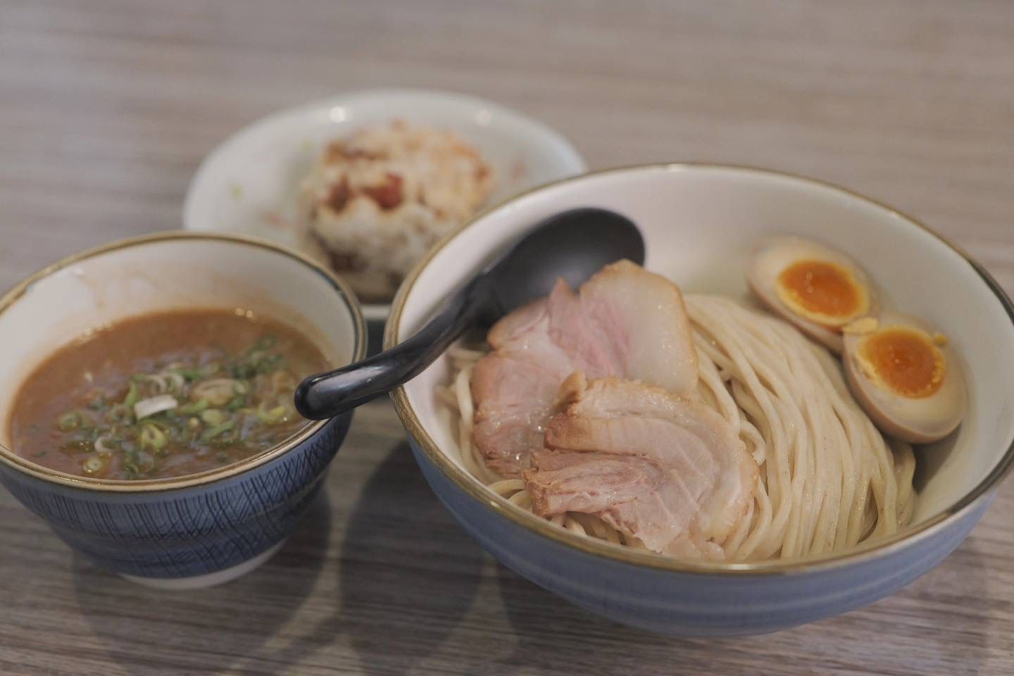 ラーメン店のホール・キッチンスタッフ 0