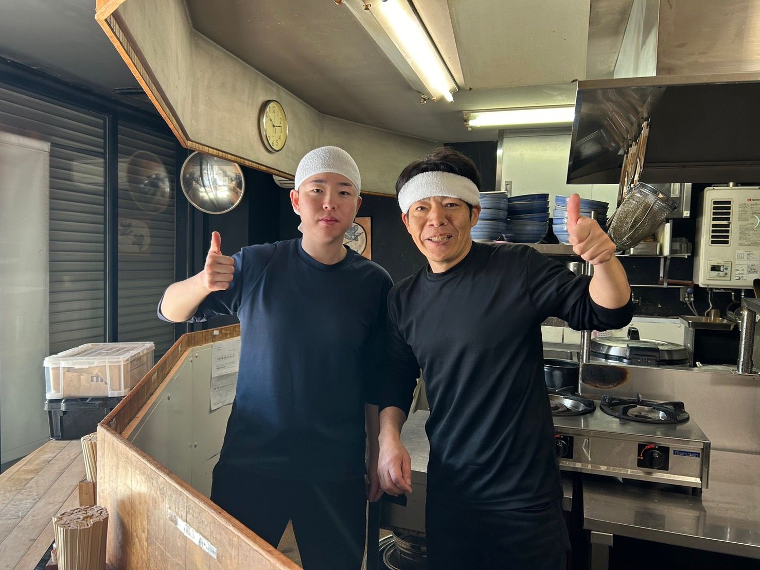 ラーメン店のホール・キッチンスタッフ 0