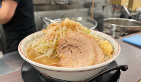 ラーメン店の正社員スタッフ/店長候補 0