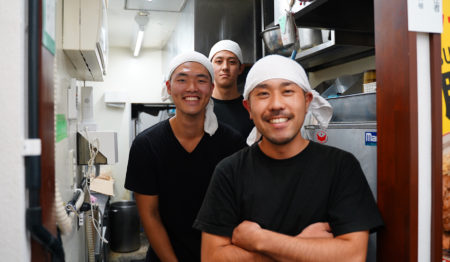 ラーメン店の正社員スタッフ/店長候補 1